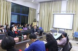 说明: C:\Users\Administrator\Desktop\2019双高建设之高水平师资队伍建设高峰论坛资料\专家学术报告现场图片\黄忠廉1.JPG