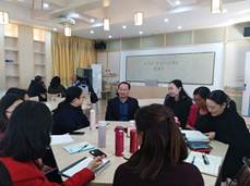 说明: C:\Users\Administrator\Desktop\2019双高建设之高水平师资队伍建设高峰论坛资料\专家答疑现场\张文忠教授答疑组.jpg